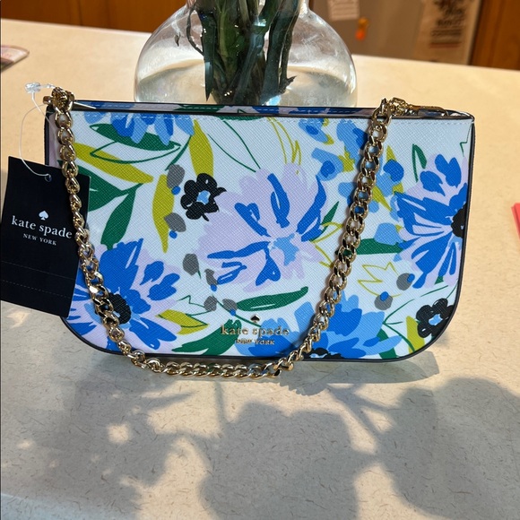 Kate Spade Madison Floral Lilly Pochette NWT - Picture 1 of 4